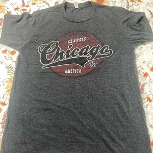 Classic Chicago Graphic T-Shirt - Gray